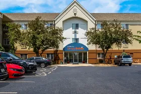 Photograph of Sonesta Simply Suites, Earth City