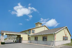 Photograph of Days Inn, Cameron