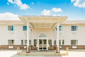 Photograph of Super 8, Platte City