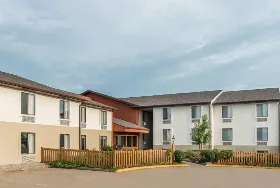 Photograph of Super 8, Columbia