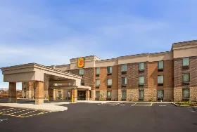 Photograph of Super 8, Saint Louis