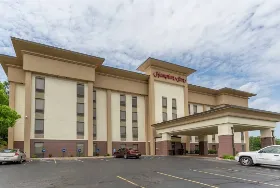 Photograph of Hampton Inn, Jefferson City