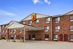Photograph of Super 8, Bowling Green