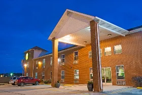 Photograph of Super 8, Saint Louis