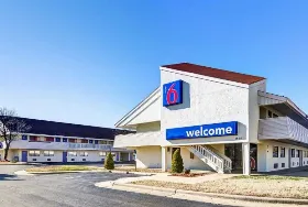 Photograph of Motel 6, Springfield