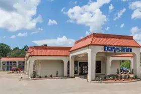 Photograph of Days Inn, Pearl