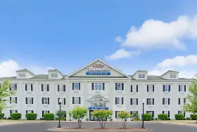 Photograph of Baymont Inn & Suites, Pearl