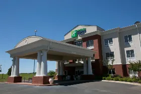 Photograph of Holiday Inn Express, Brookhaven