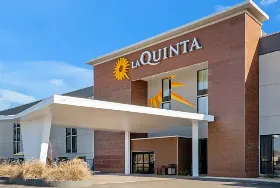 Photograph of La Quinta Inn & Suites, Columbus