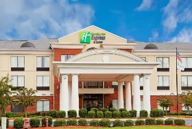 Photograph of Holiday Inn Express, Tupelo