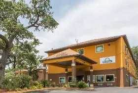 Photograph of Days Inn, Biloxi