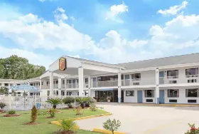 Photograph of Super 8 by Wyndham Ocean Springs Biloxi, Ocean Springs
