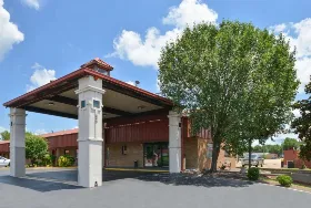 Photograph of Americas Best Value Inn, Batesville