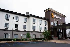 Photograph of La Quinta Inn & Suites, Meridian