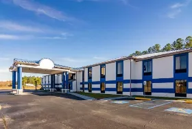 Photograph of Motel 6, Moss Point