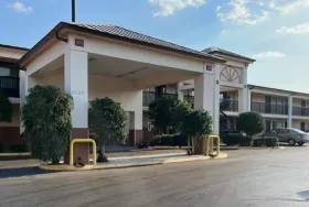 Photograph of Motel 6, Laurel