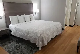 Photograph of Red Roof Inn, Moss Point