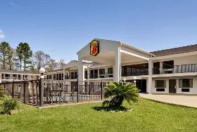 Photograph of Super 8 by Wyndham Ocean Springs Biloxi, Ocean Springs