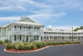 Photograph of Super 8, Bay St. Louis