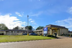 Photograph of Americas Best Value Inn, Byram