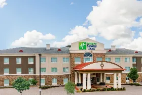 Photograph of Holiday Inn Express, Winona
