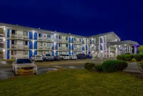 Photograph of Motel 6, Jackson