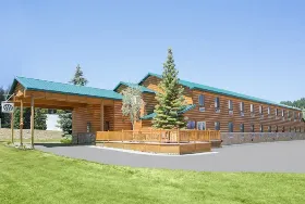 Photograph of Super 8, West Yellowstone