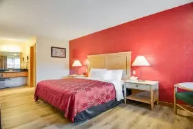 Photograph of Econo Lodge, Kalispell