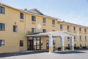 Photograph of Super 8, Great Falls