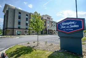Photograph of Hampton Inn, Lenoir