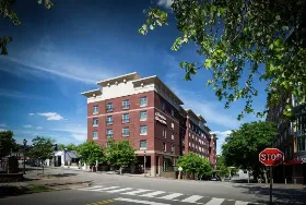 Photograph of Hampton Inn, Raleigh