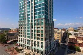 Photograph of Kimpton Hotel Arras, Asheville