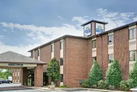 Photograph of Days Inn, Hickory