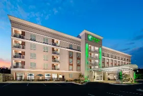 Photograph of Holiday Inn & Suites Arden - Asheville Airport, Arden