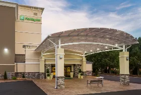 Photograph of Baymont Inn & Suites,