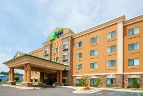 Photograph of Holiday Inn Express, Mount Airy