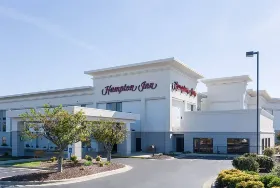 Photograph of Hampton Inn, Mount Airy