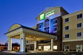 Photograph of Holiday Inn Express, Statesville