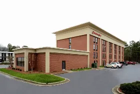 Photograph of Hampton Inn, Roxboro
