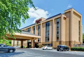 Photograph of Hampton Inn, Gastonia