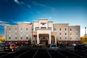 Photograph of Hampton Inn, Statesville