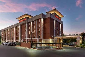 Photograph of Hampton Inn, Greensboro