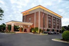 Photograph of Hampton Inn, Raleigh