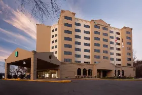 Photograph of Embassy Suites, Raleigh