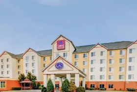 Photograph of Comfort Suites, Concord