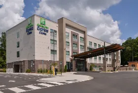 Photograph of Holiday Inn Express, Charlotte