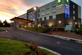 Photograph of Holiday Inn Express, Charlotte