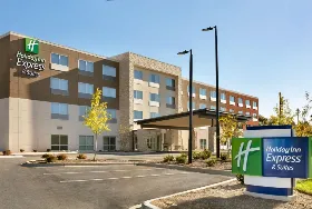 Photograph of Holiday Inn Express, Salisbury