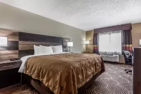 Photograph of Salisbury Inn And Suites, 