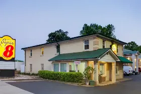 Photograph of Super 8, Charlotte
